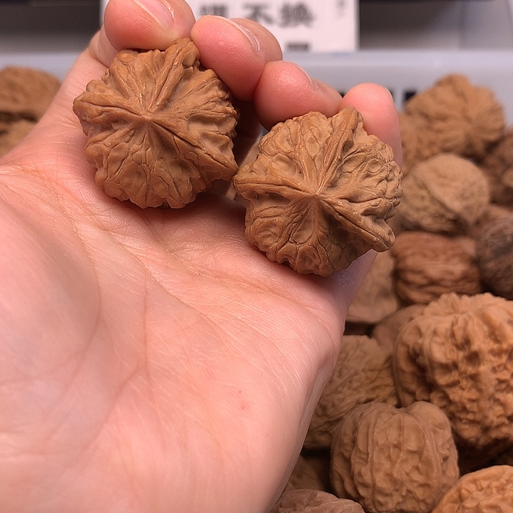 蜗***忑吊坠文玩核桃文玩核桃