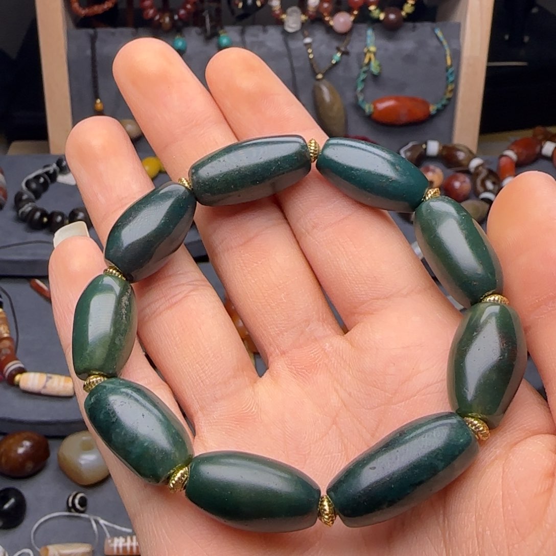 石英质玉手链未镶嵌