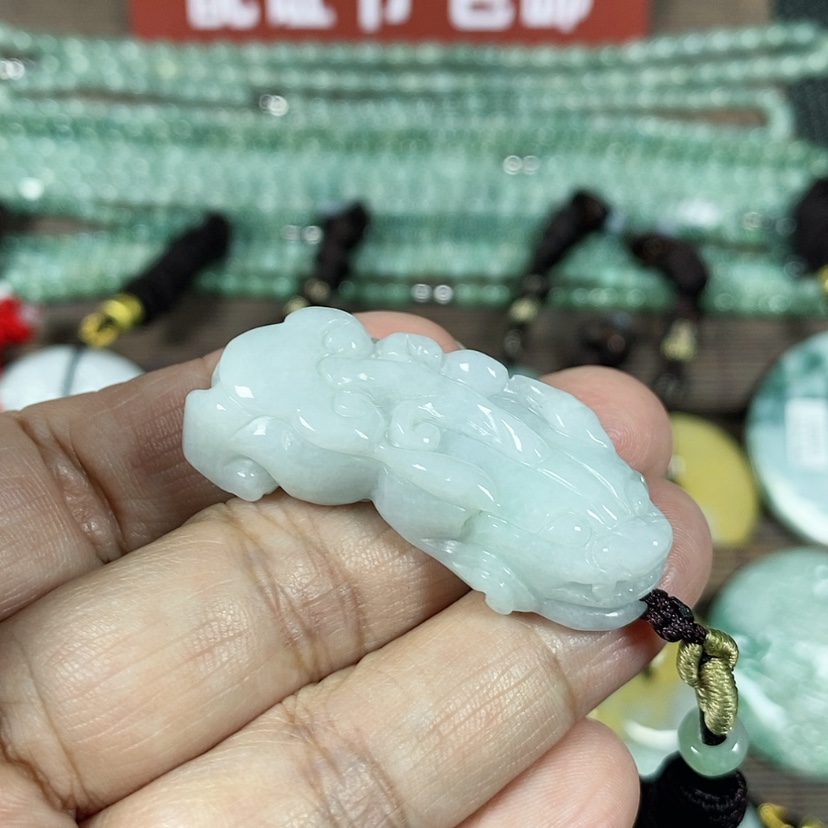 【闪购商品】翡翠颈饰未镶嵌玉吊坠翡翠玉貔貅吊坠