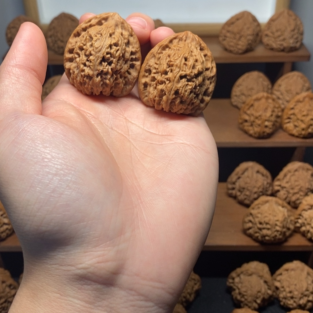 核桃南疆石37尺全品高炮三角