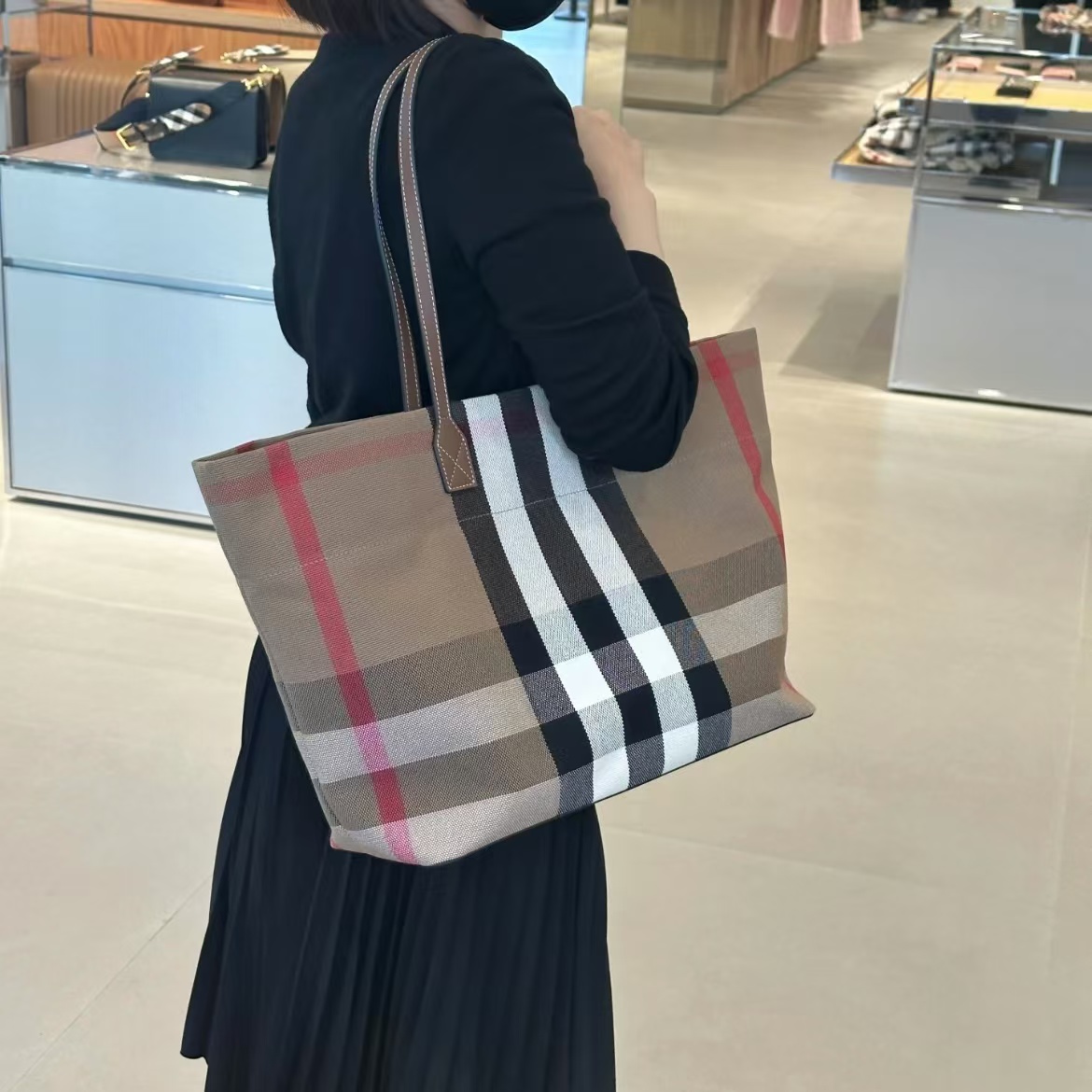 95新  爱包包奢品/BURBERRY博柏利 单肩包 9276