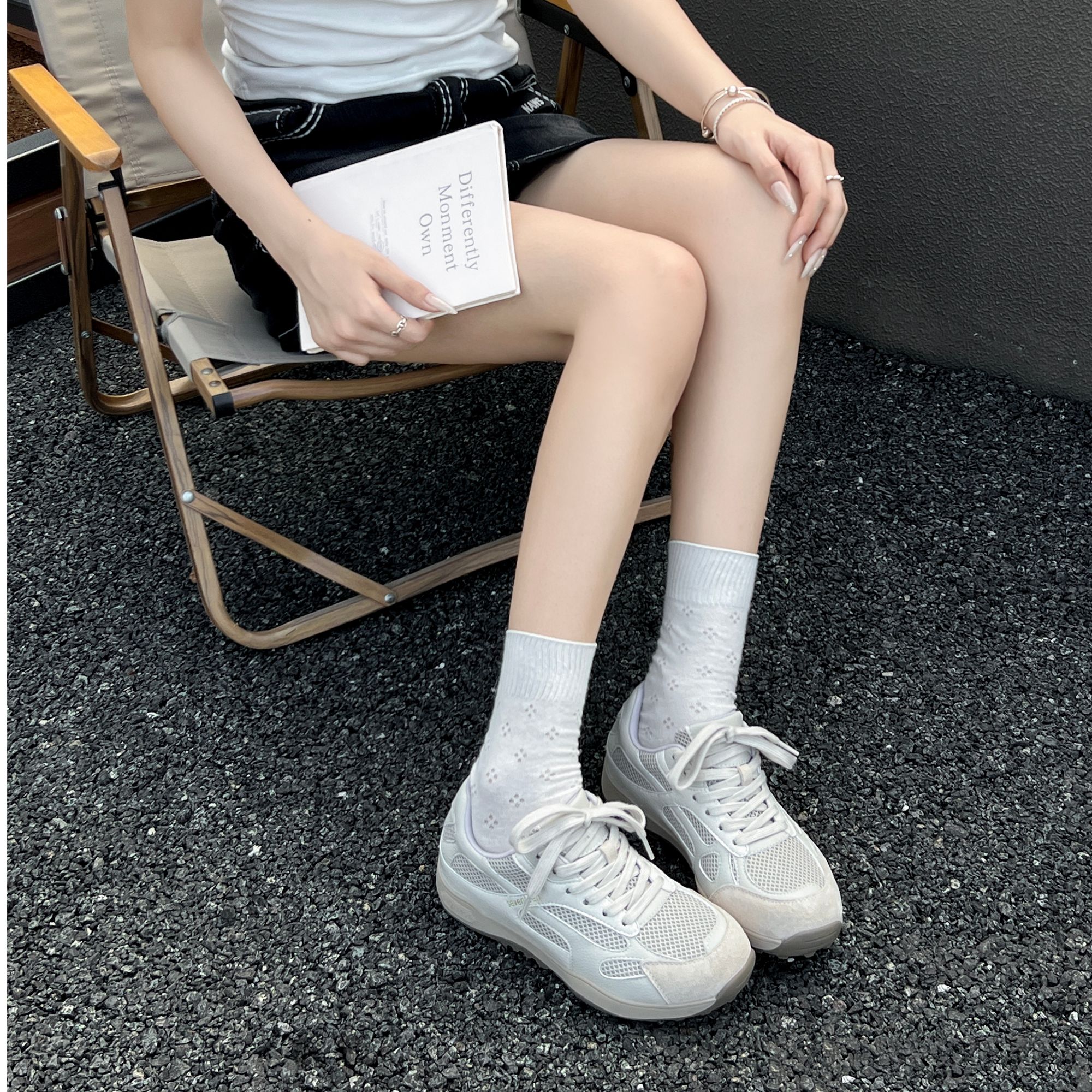 OLULU.小白鞋百搭平底慢跑休闲鞋女透气复古韩版运动女鞋厚底夏季