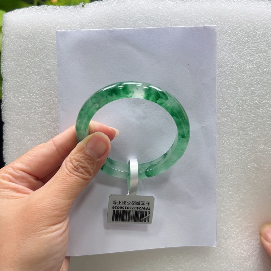 石英质玉手镯未镶嵌L***a➕佳佳55.2