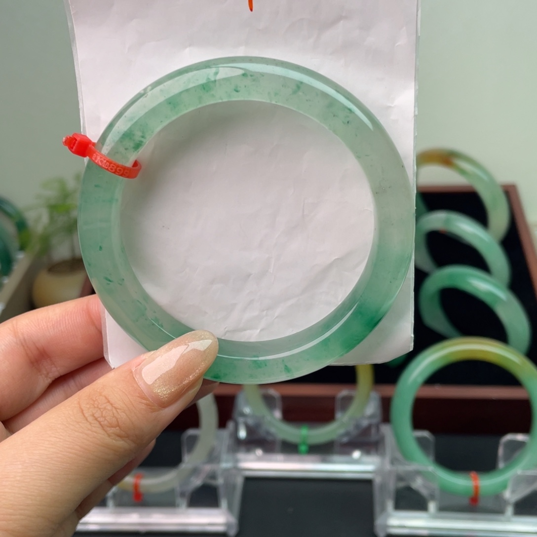 石英质玉（非洲翠）未镶嵌手镯11-59.6