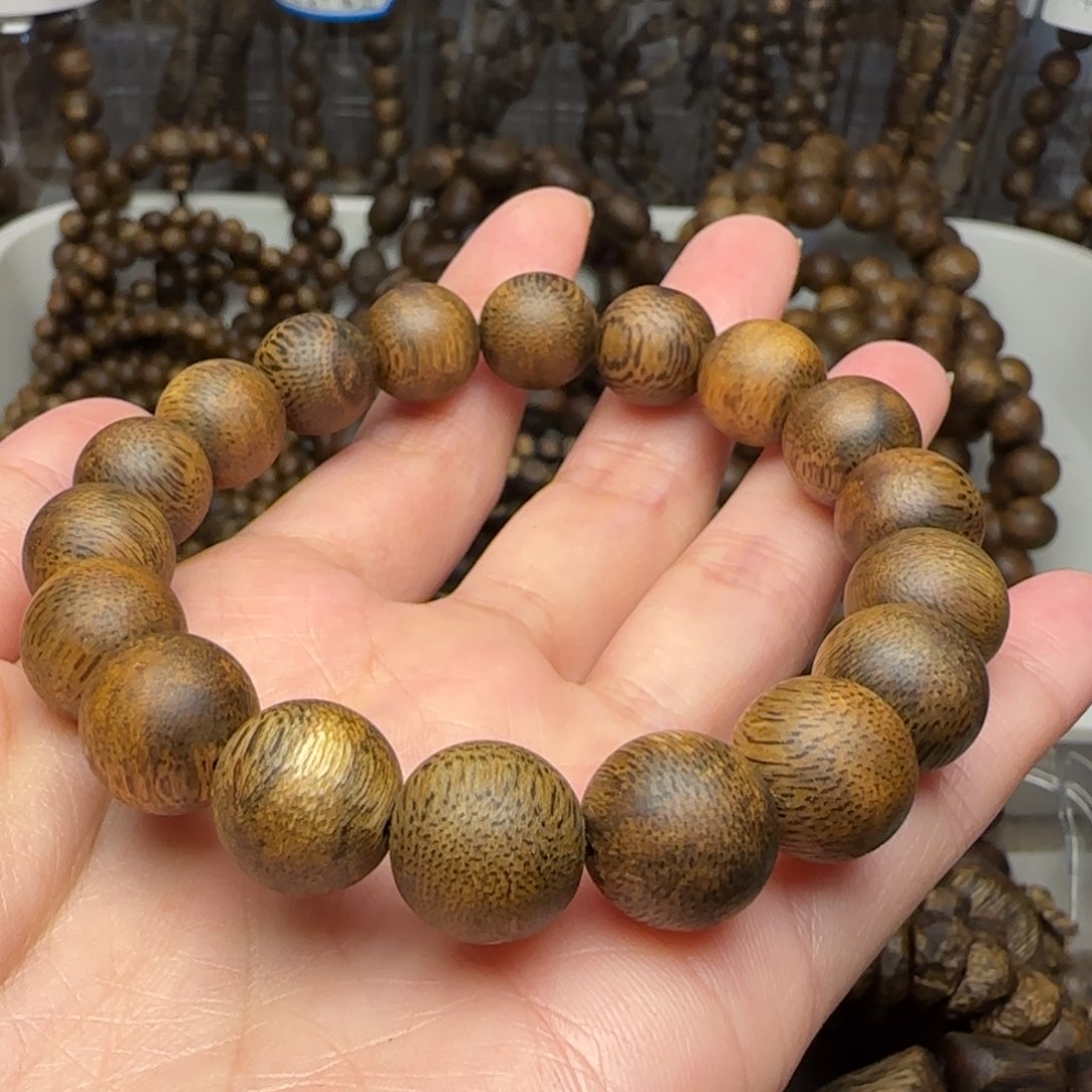 沉香手串贾*娟单圈1.2规格11.3克海南乌身老料