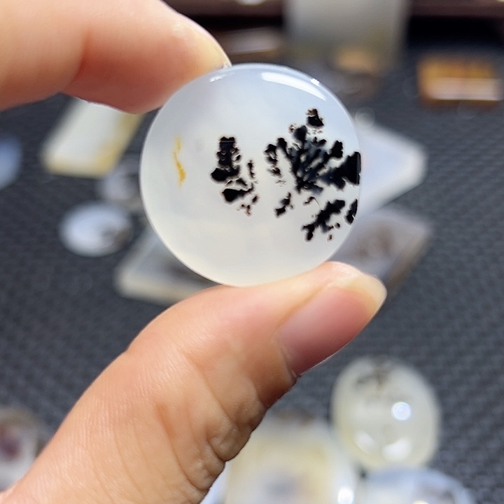 玛瑙/玉髓未镶嵌珠宝半成品