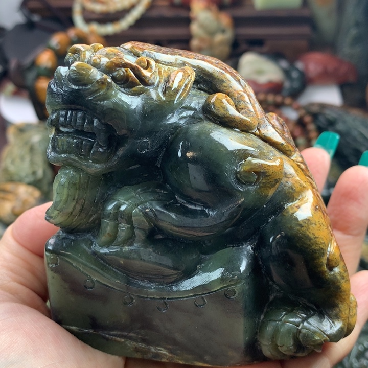 岫岩河磨玉（透闪石质玉）把件未镶嵌