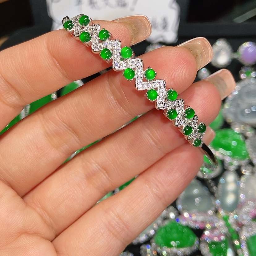 【闪购商品】翡翠手链未镶嵌天然翡翠