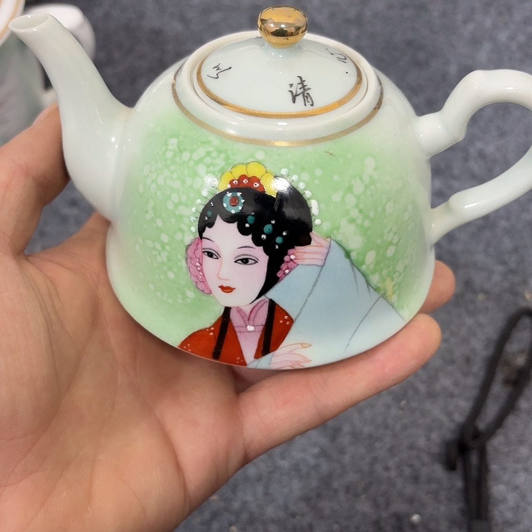 非古董现代工艺品