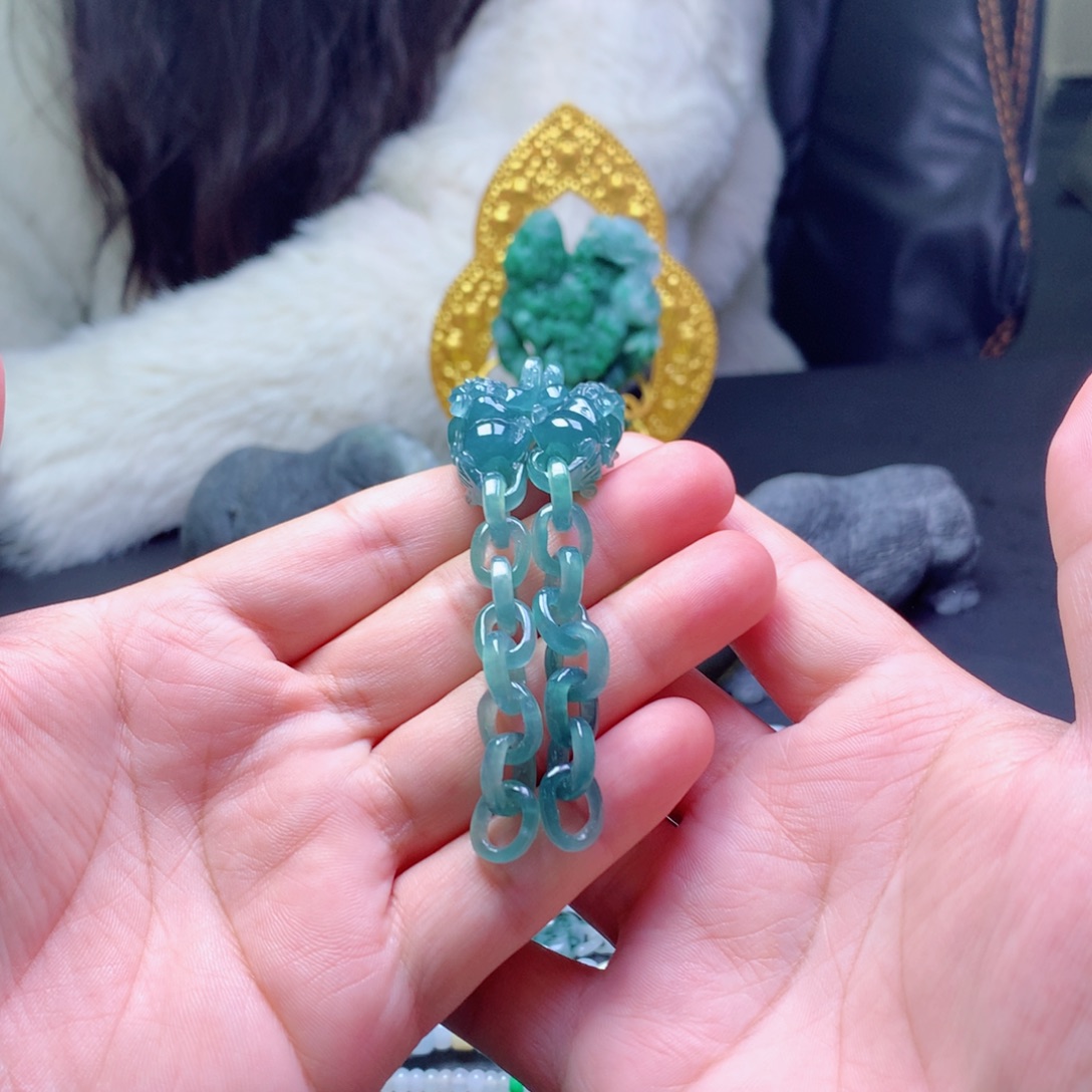 逆***者定制翡翠未镶嵌翡翠