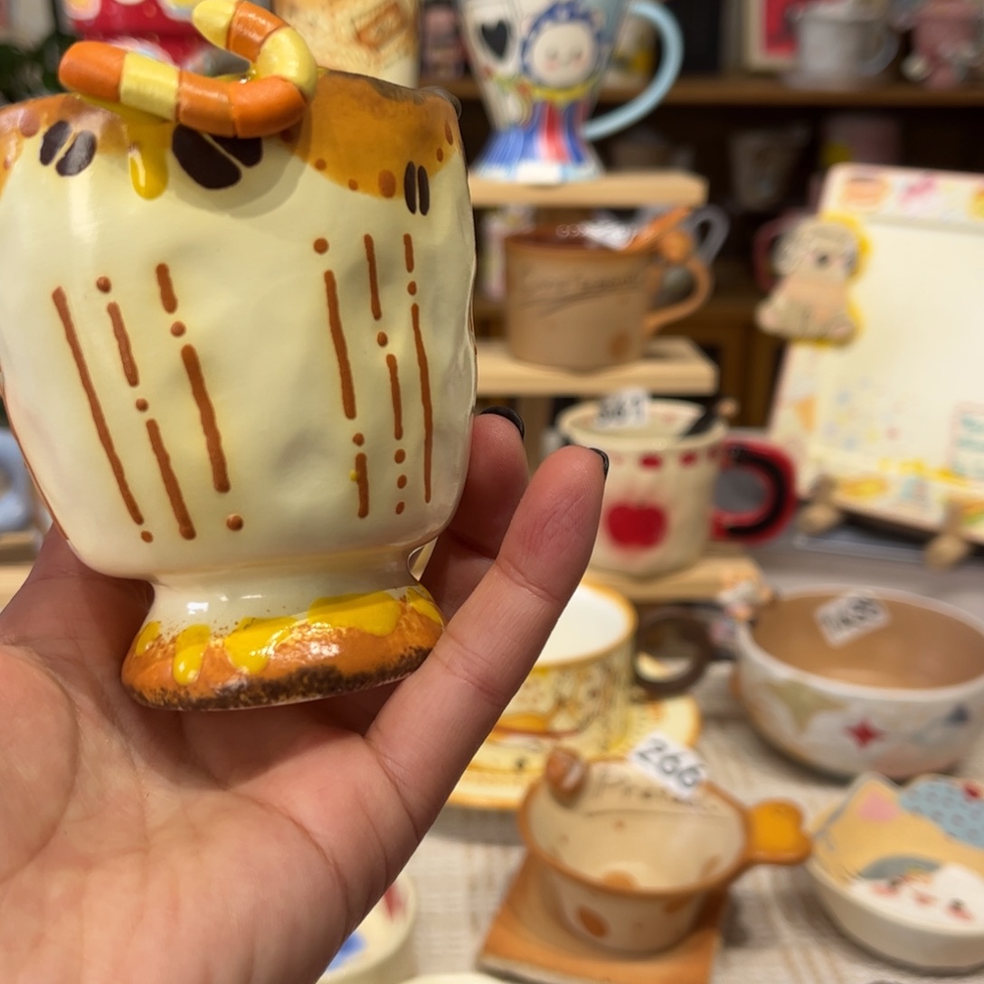 瓷片2525哈哈哈哈哈哈哈哈