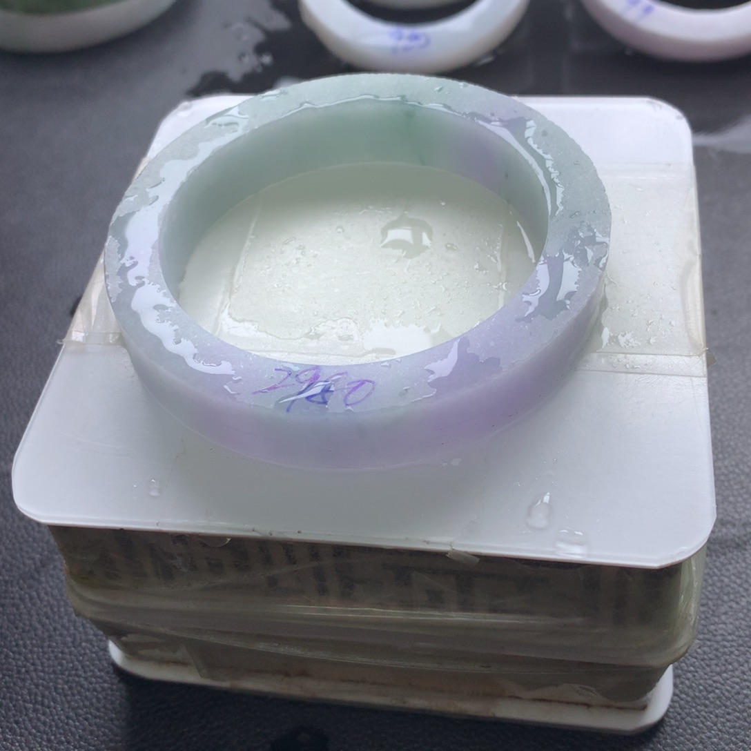 【闪购商品】定制翡翠手镯未镶嵌