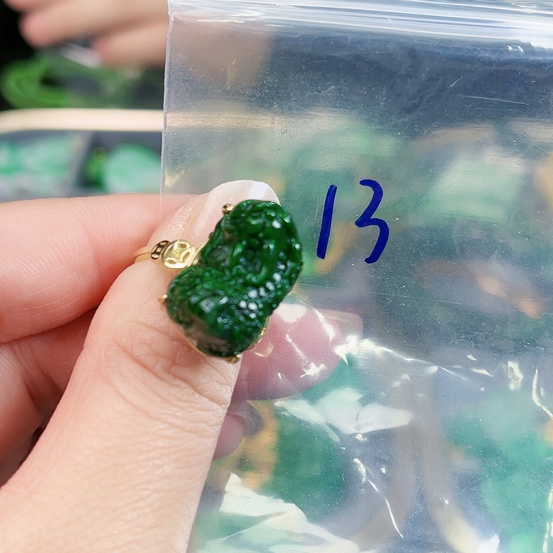 翡翠颈饰银S925镶嵌蓝*儿戒指