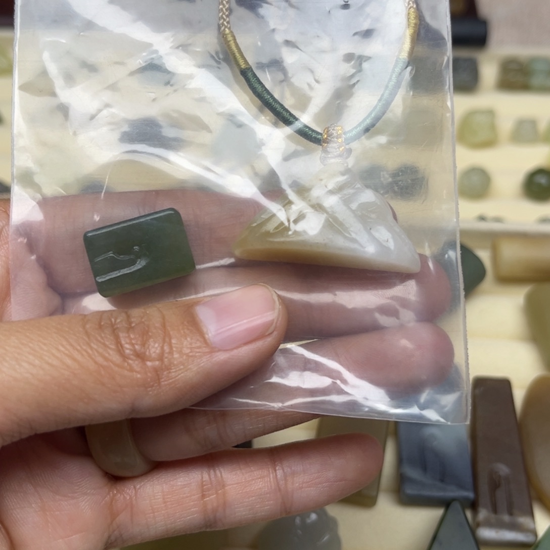 调***蝉和田玉未镶嵌珠宝半成品