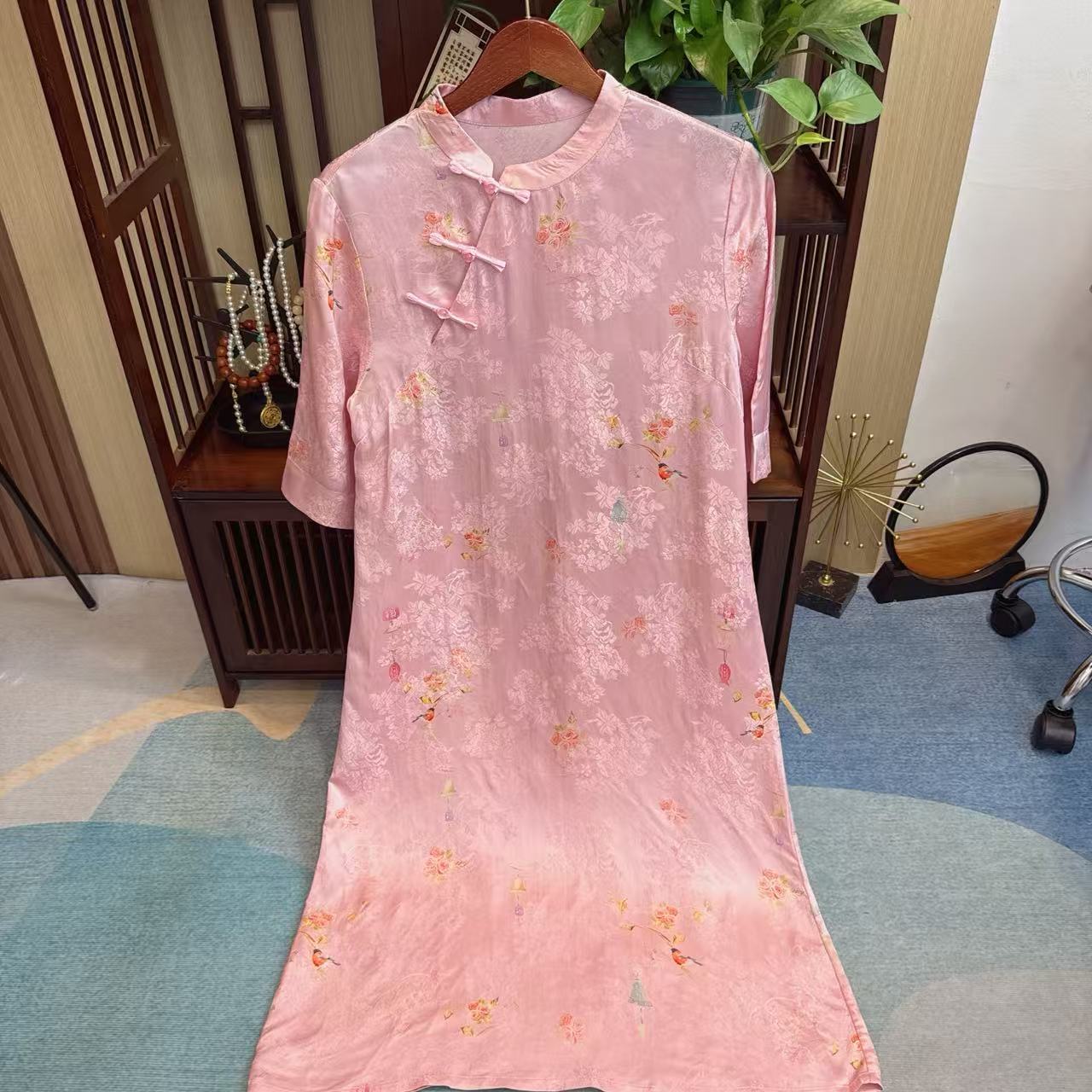 温柔-新中式气质百搭少女粉气质日常老料连衣裙