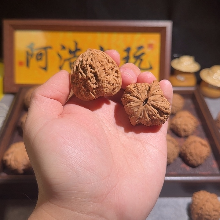 ｀***n大叶紫檀（黑酸枝木类）