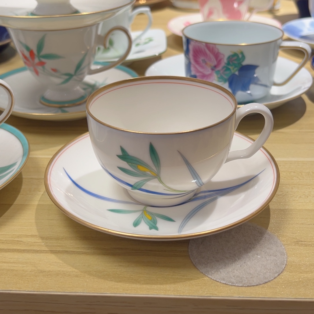 瓷片哈哈哈我也是很想要这个