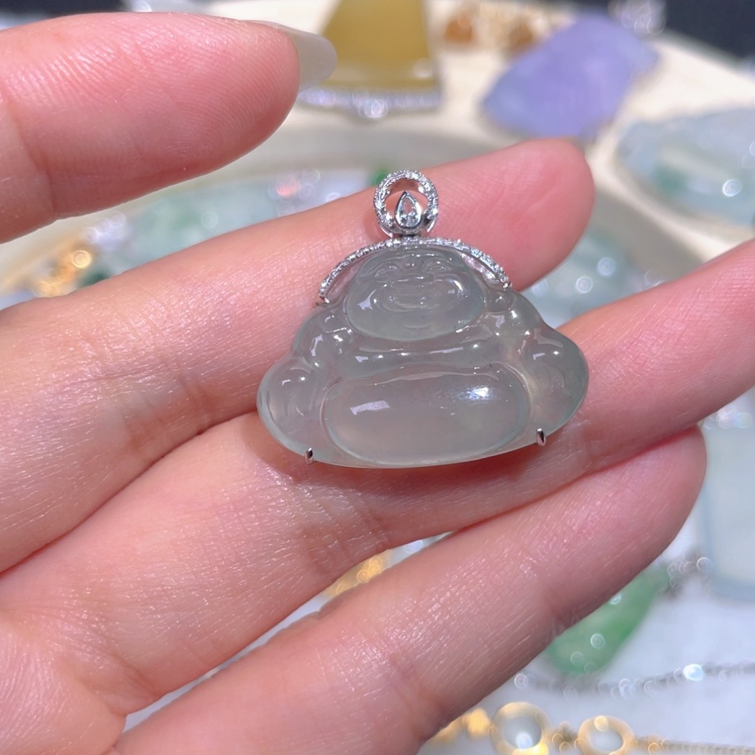 颈饰18K金镶嵌翡翠翡翠