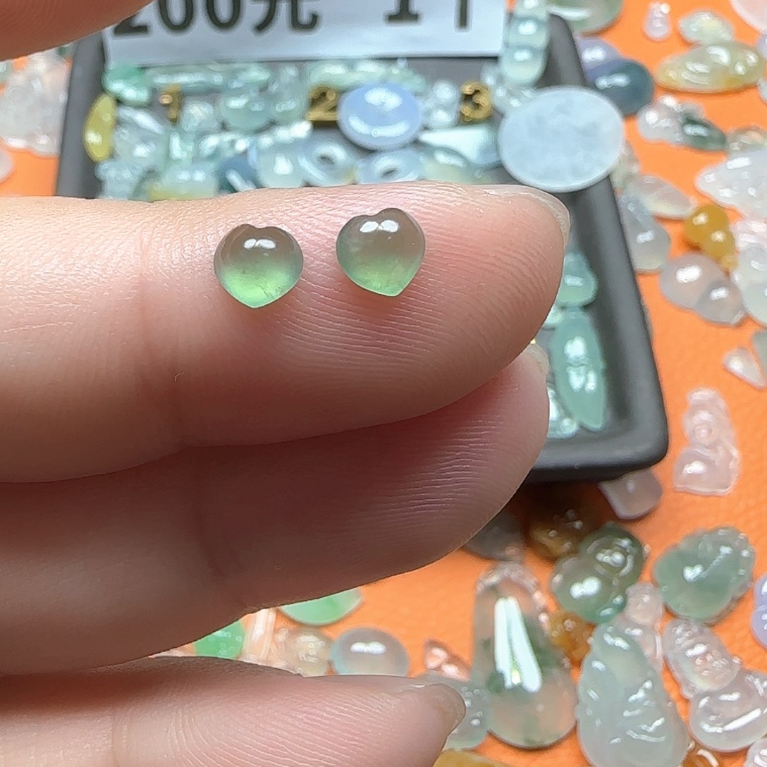 定制翡翠未镶嵌翡翠