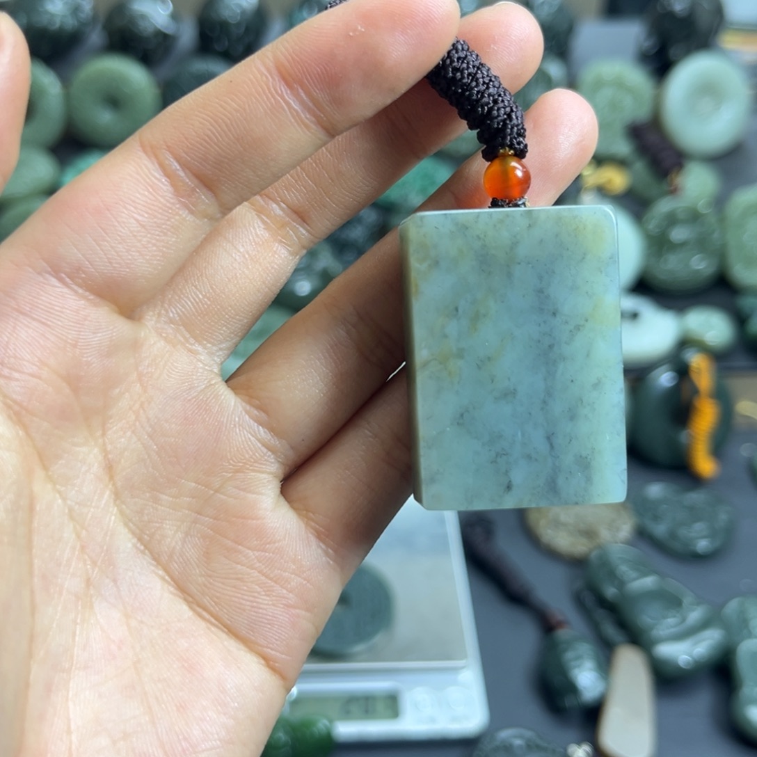 和田玉未镶嵌颈饰