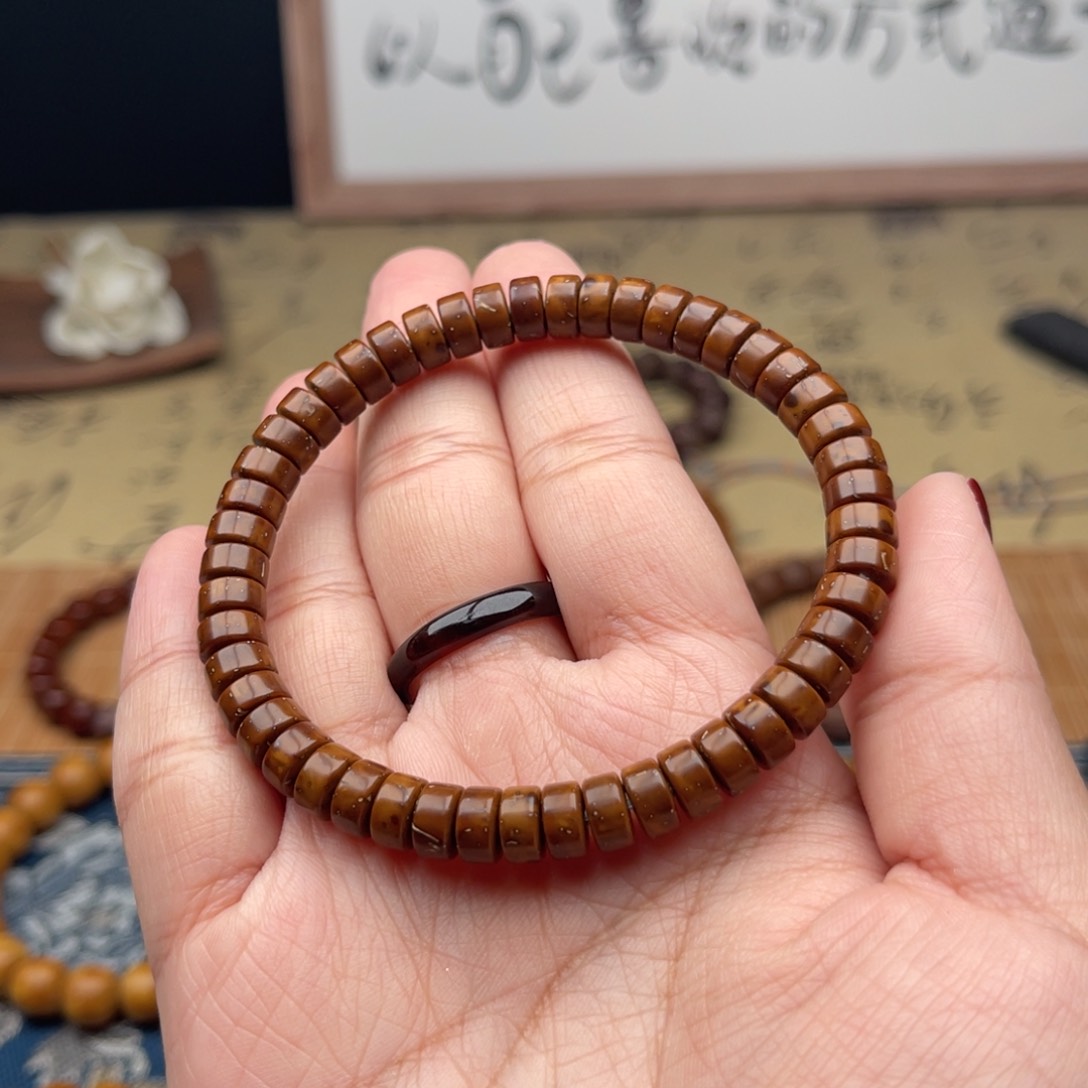 紫金鼠手串74纯肉药片