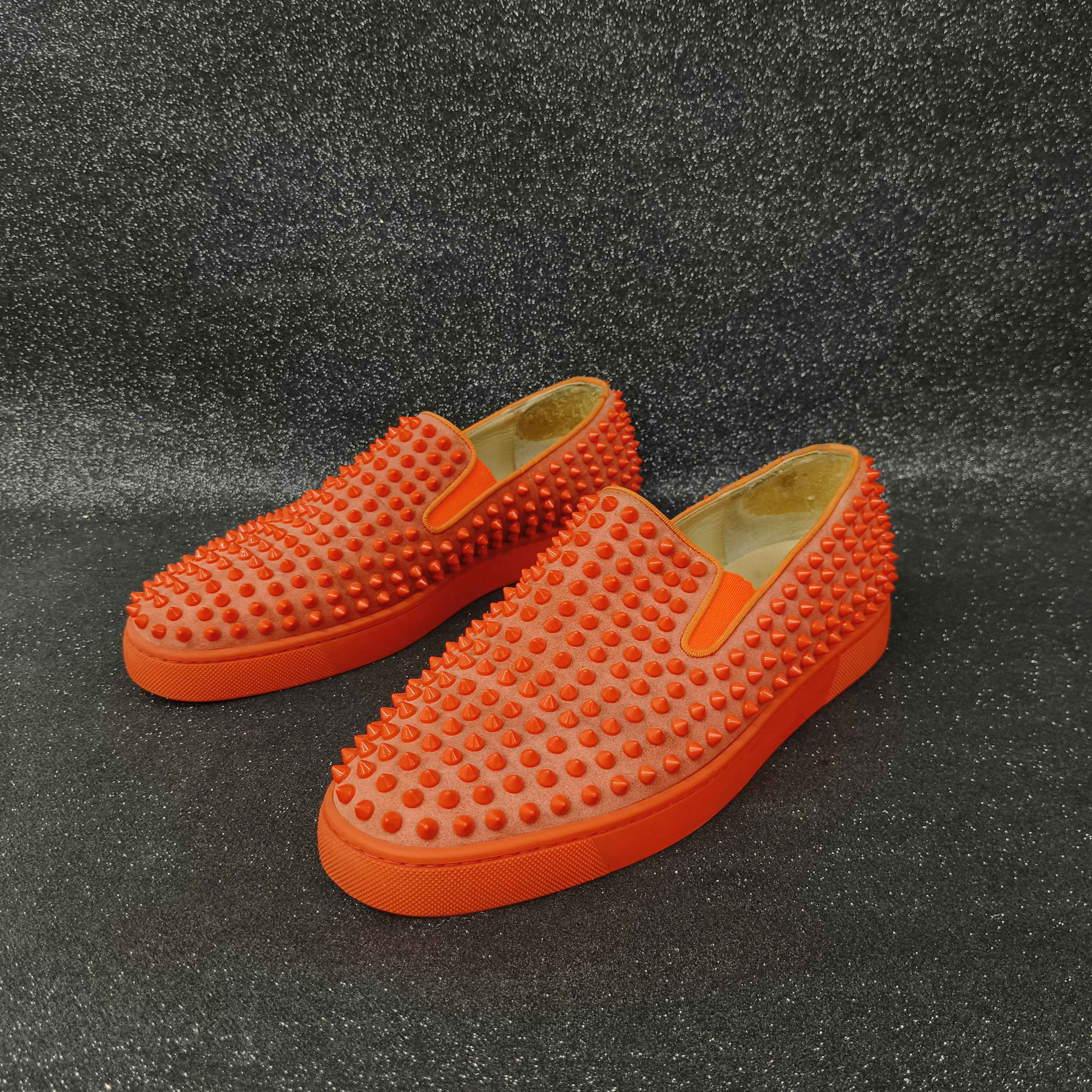 99新 Christian Louboutin/克里斯提·鲁布托 42.5码/荧光橙铆钉鞋