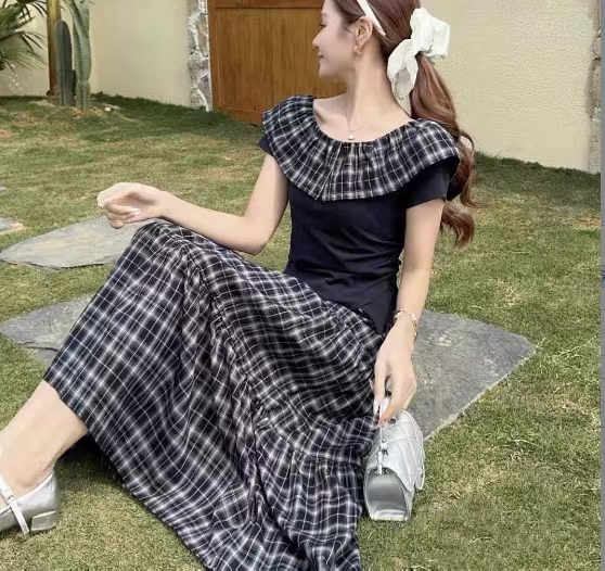 法式减龄格子拼接不规则短袖上衣搭配高腰半身裙套装