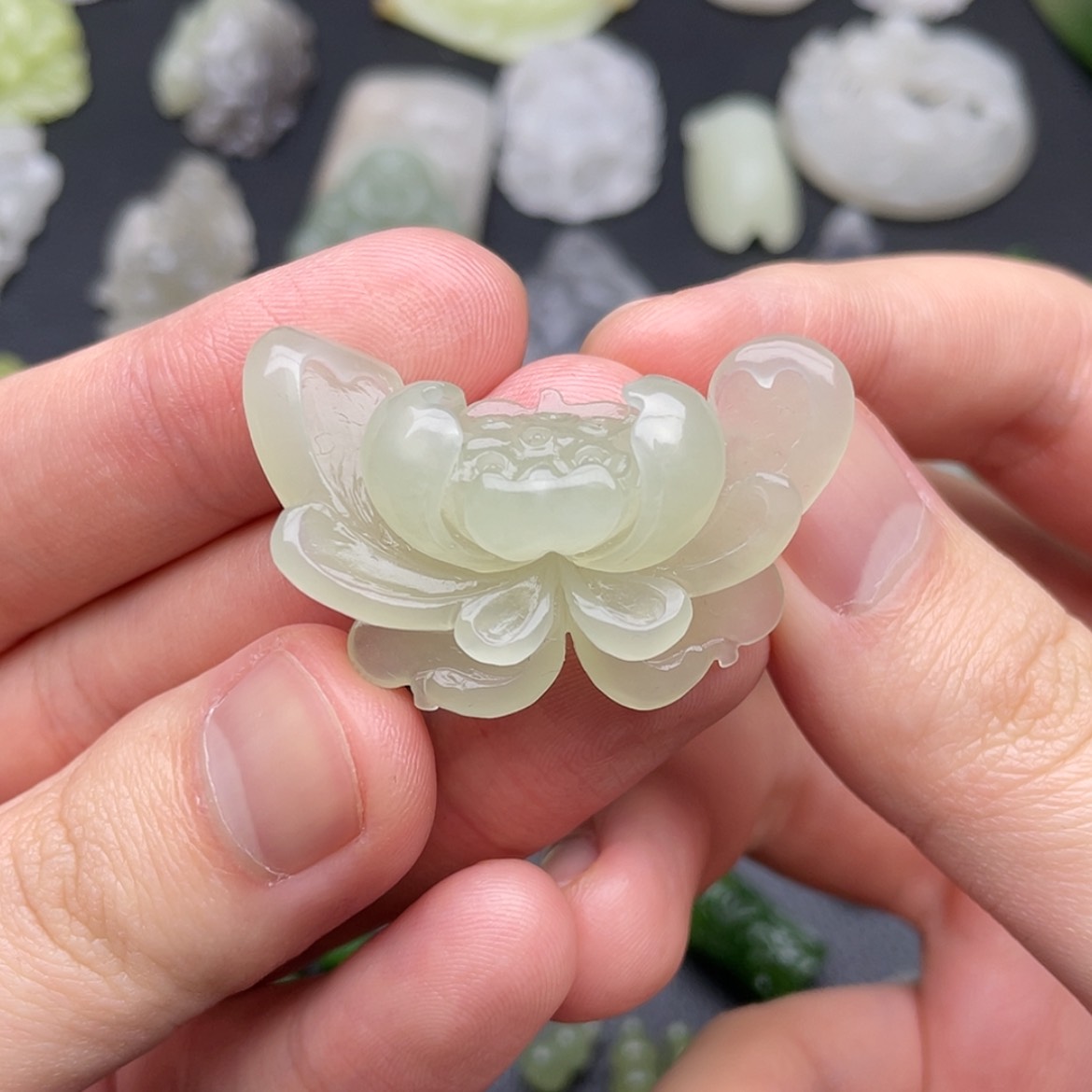 【闪购商品】颈饰未镶嵌和田玉