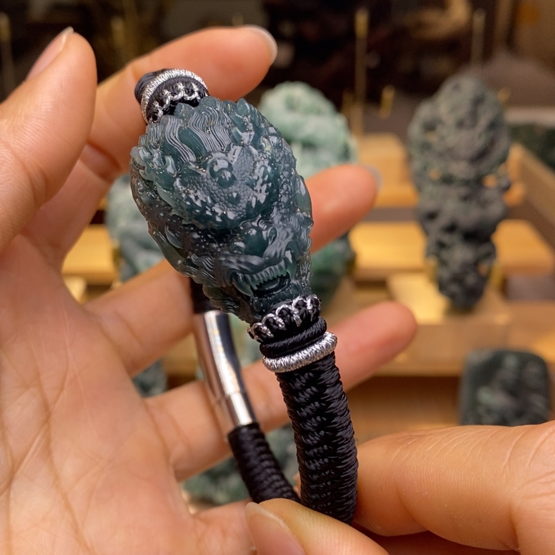 翡翠未镶嵌手链龙头手牌