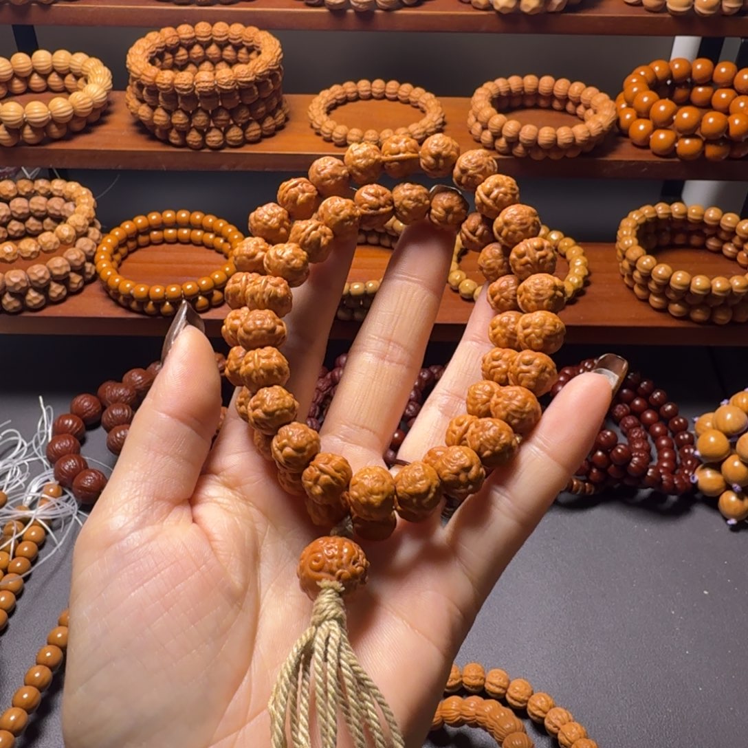 熊***崽吊坠猴头核桃蟾王