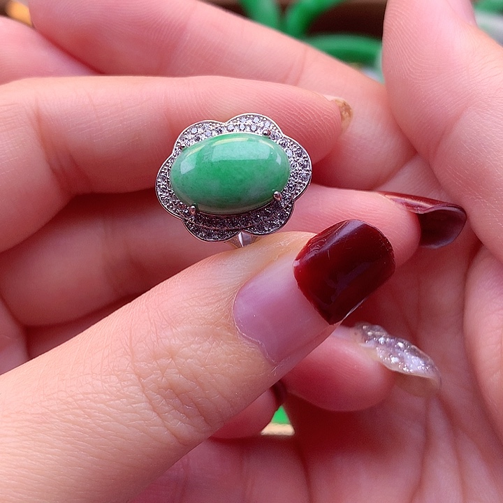 翡翠颈饰银S925镶嵌翡翠