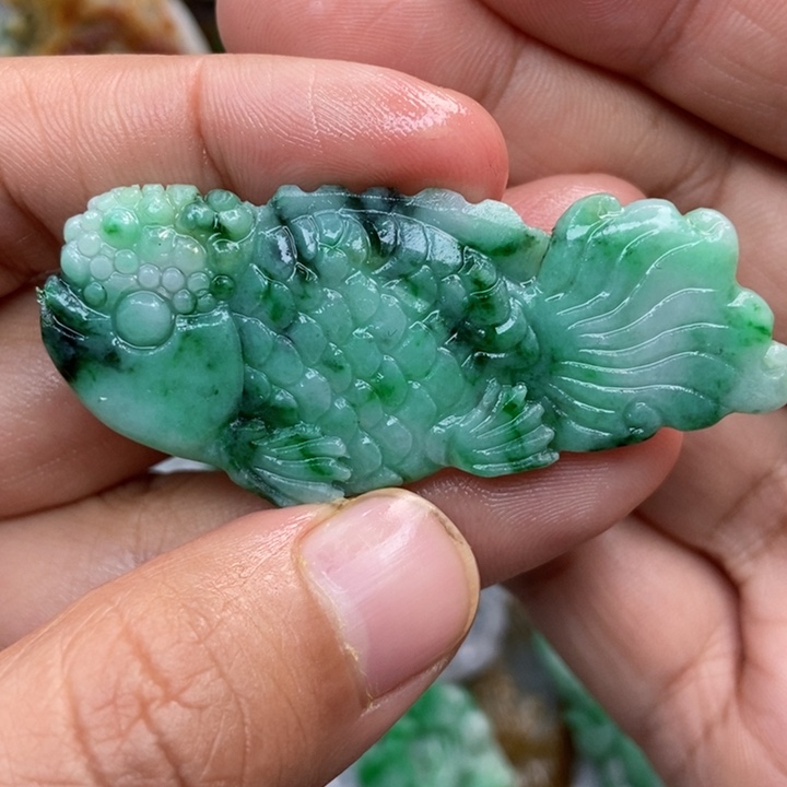 定制翡翠未镶嵌翡翠