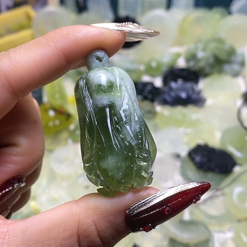 【闪购商品】蛇纹石玉颈饰未镶嵌?****?