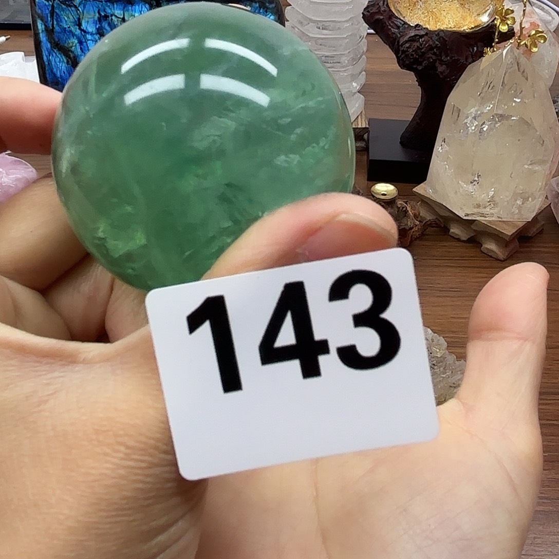 每***身未镶嵌大型摆件（非配饰）水晶