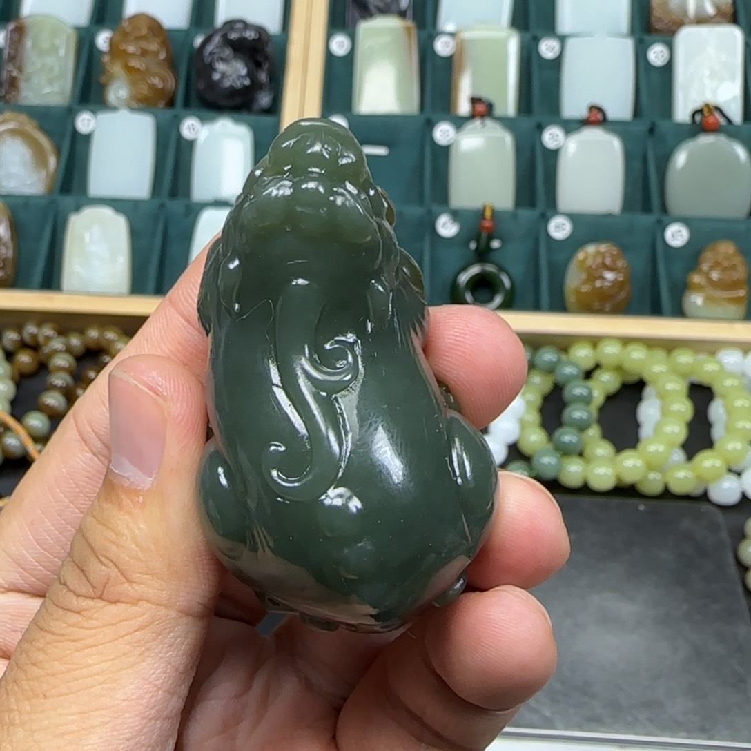 和田玉未镶嵌挂件