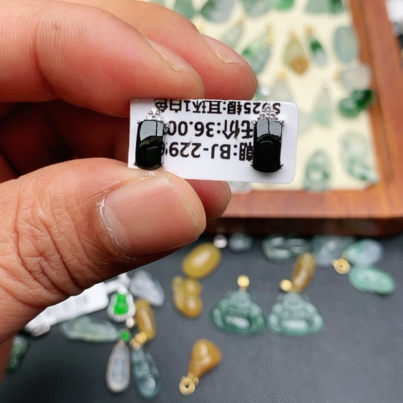 【闪购商品】翡翠耳饰银S925镶嵌图***格耳钉