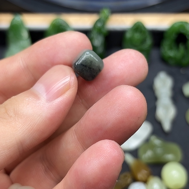 鱼***淘颈饰未镶嵌和田玉