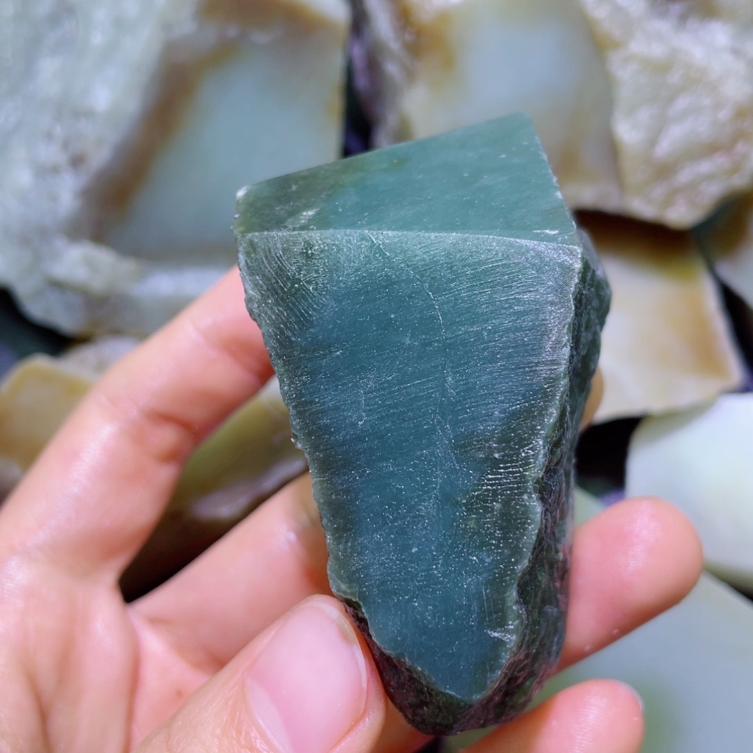 和田玉未镶嵌珠宝半成品