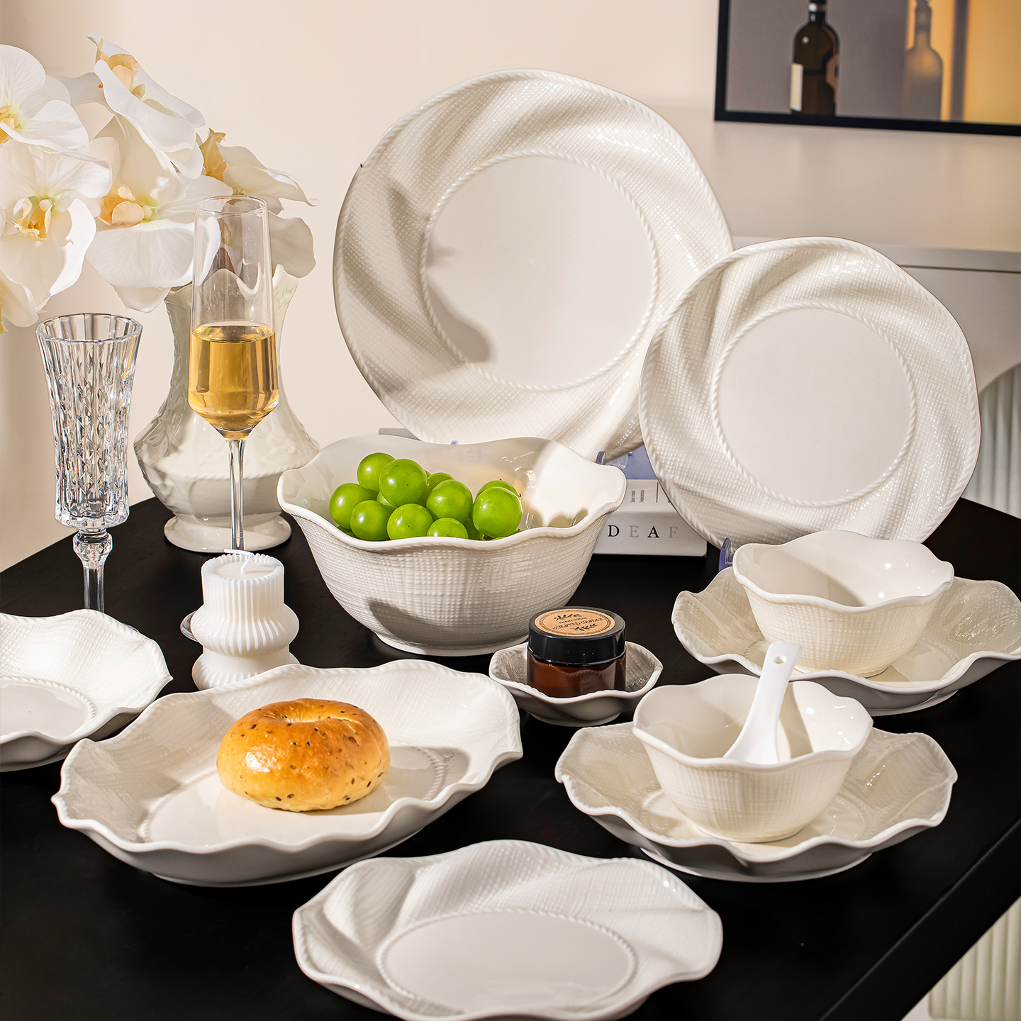 新婚订婚礼物送新人釉下彩陶瓷餐具套装乔迁新居碗碟套装家用礼盒