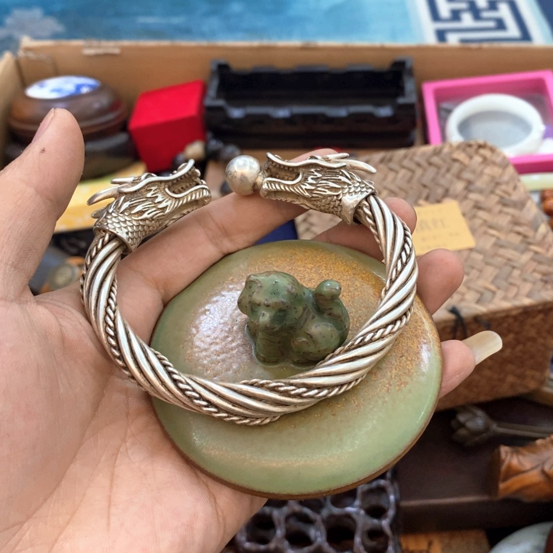 瓷片哈哈哈哈真的是太