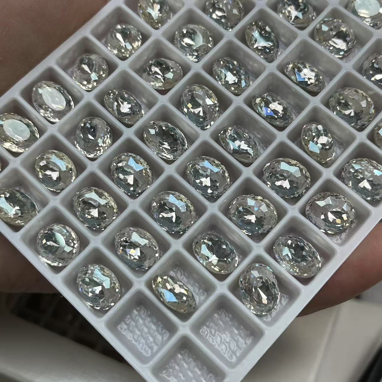 希妹美甲鸟巢切10*8旦型001mol月光白（6颗）