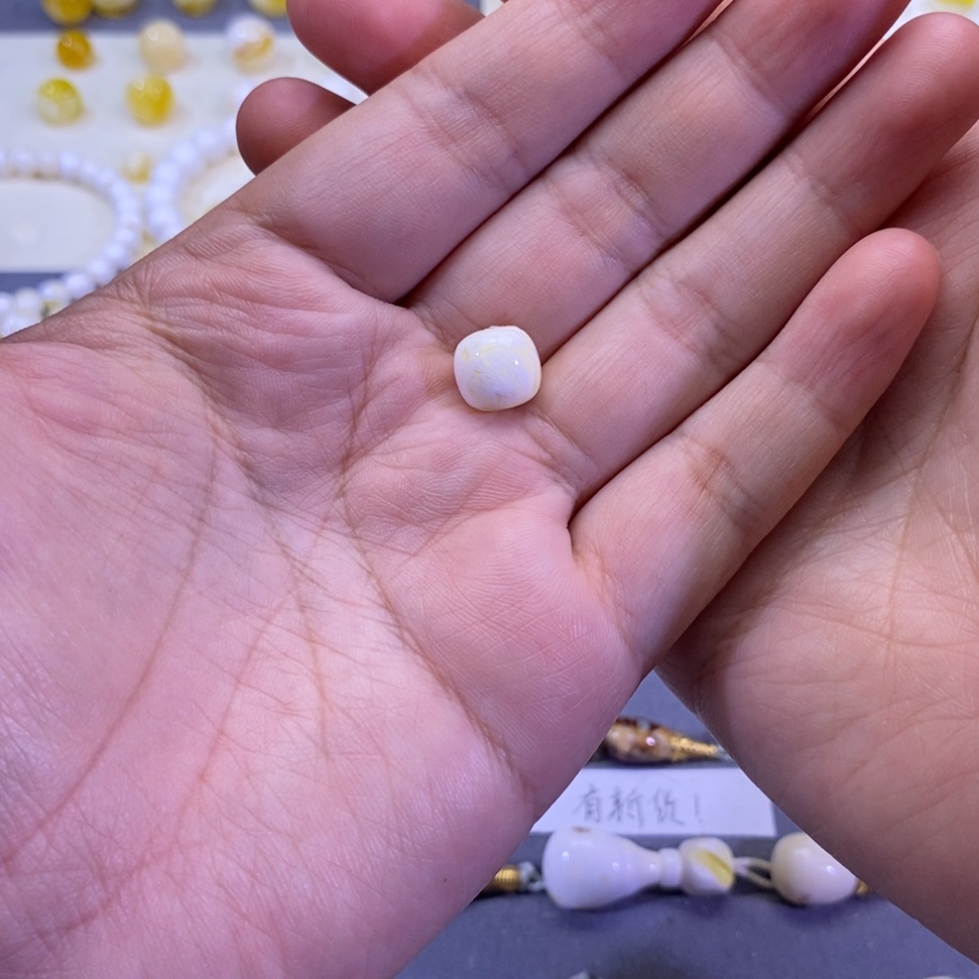 琥珀珠宝奇石未镶嵌橘**好