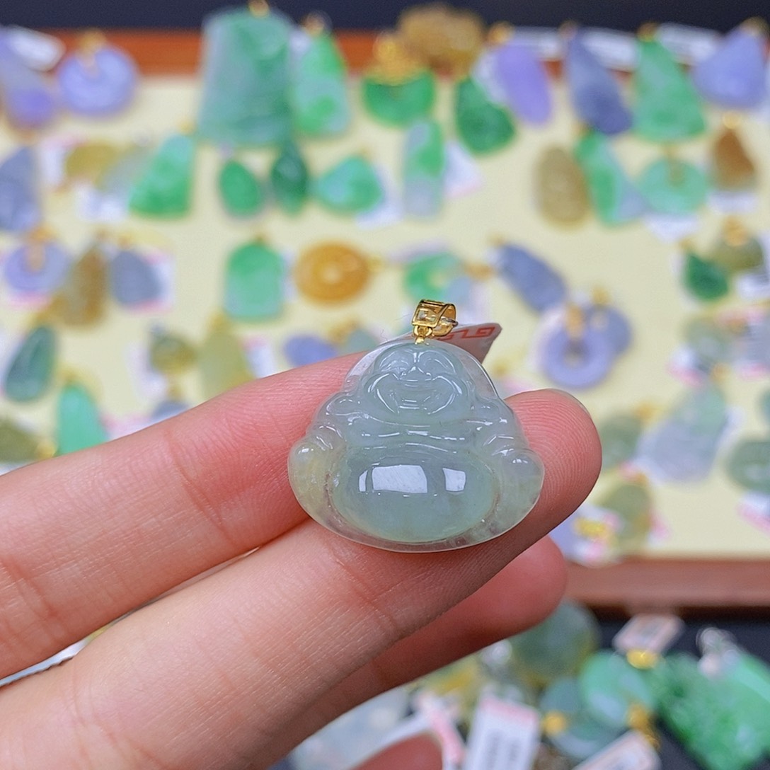 翡翠颈饰未镶嵌翡翠