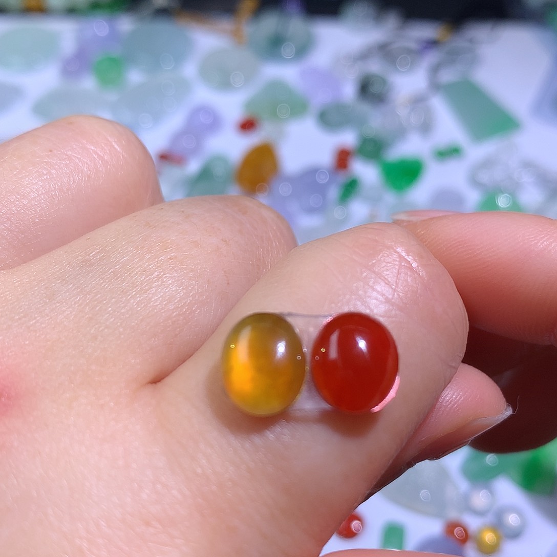 翡翠颈饰未镶嵌蛋