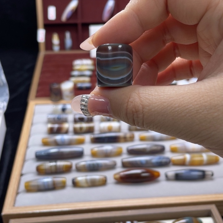 钟***祥玛瑙/玉髓合金颈饰