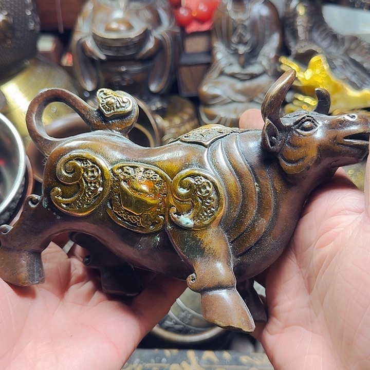 铜器摆件收收藏藏