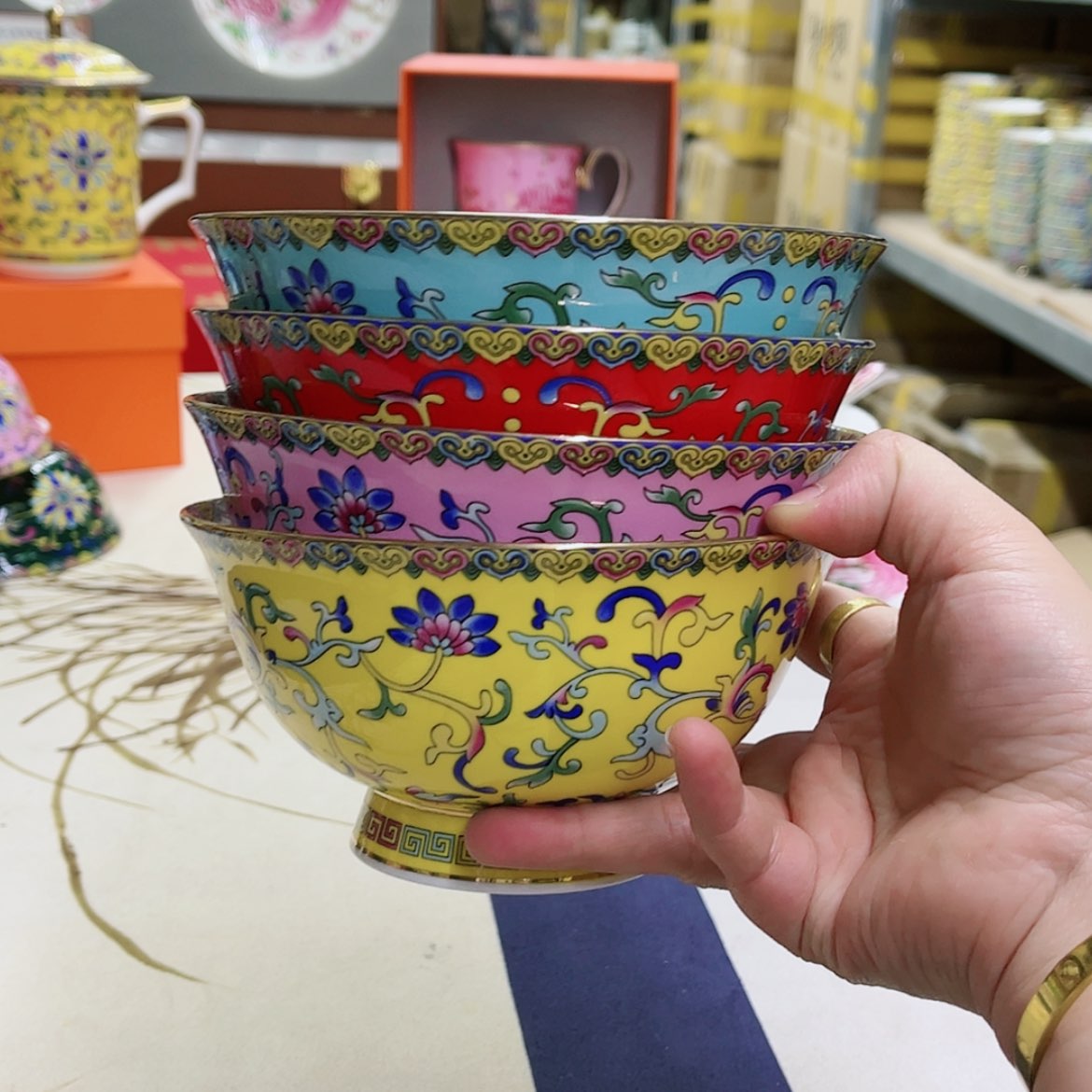 【闪购商品】骨瓷6英寸4混。。。。。。