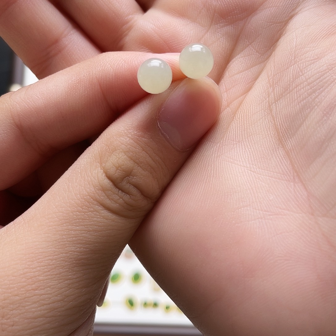 银S925镀金镶嵌和田玉耳饰