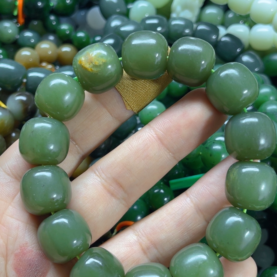 足铂镶嵌手链和田玉