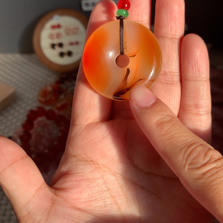 国***霞玛瑙/玉髓合金平安扣